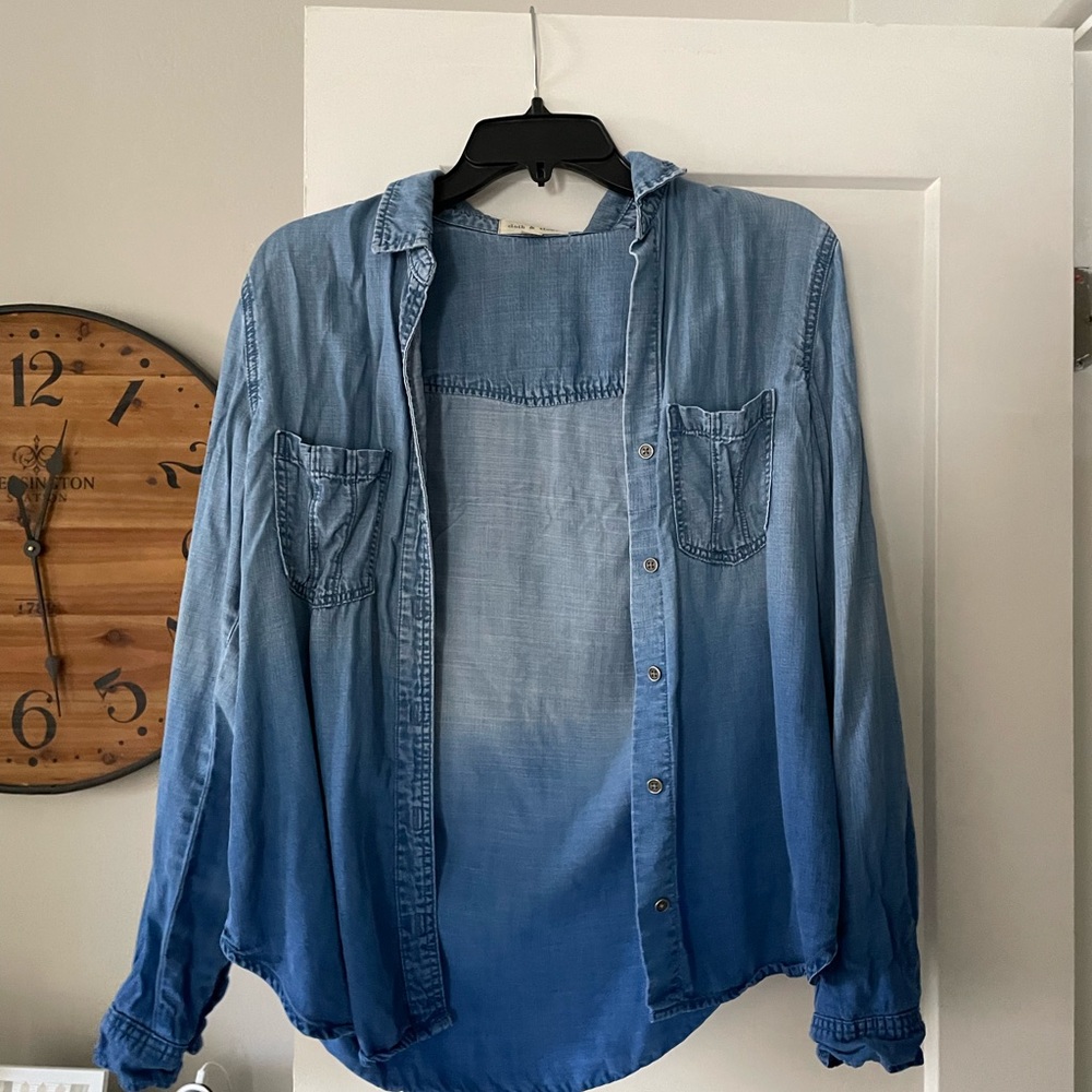 Cloth & stone chambray shirt size medium